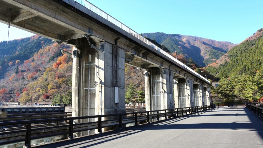 奥多摩湖　小河内ダム